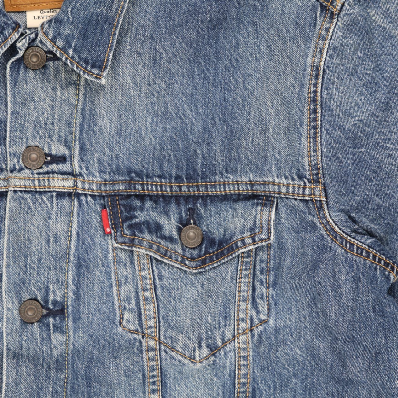 Levi's Vintage Denim Trucker Jacket Blue Large Collared 100% Cotton