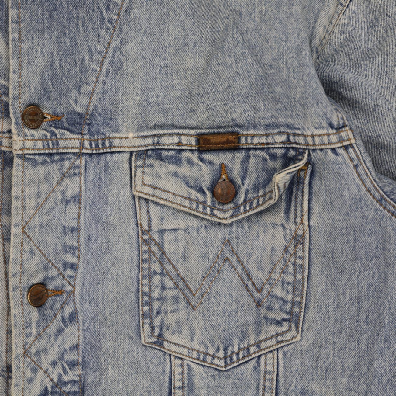 Wrangler Vintage Light Blue Denim Jacket Large 100 Percent Cotton Mens Collared
