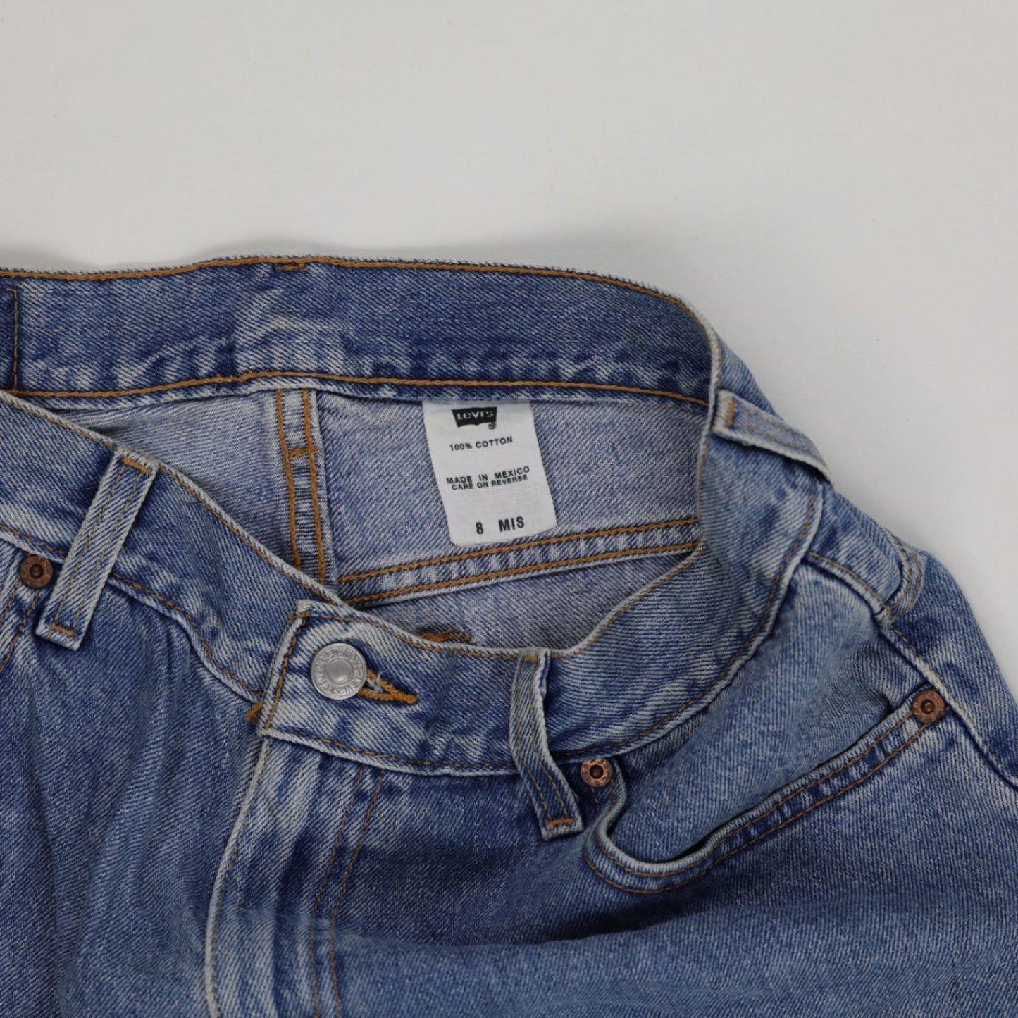 Levi's 501 Denim Shorts Women Blue Size 8 Waist 28 Inches Cotton Used Very Good