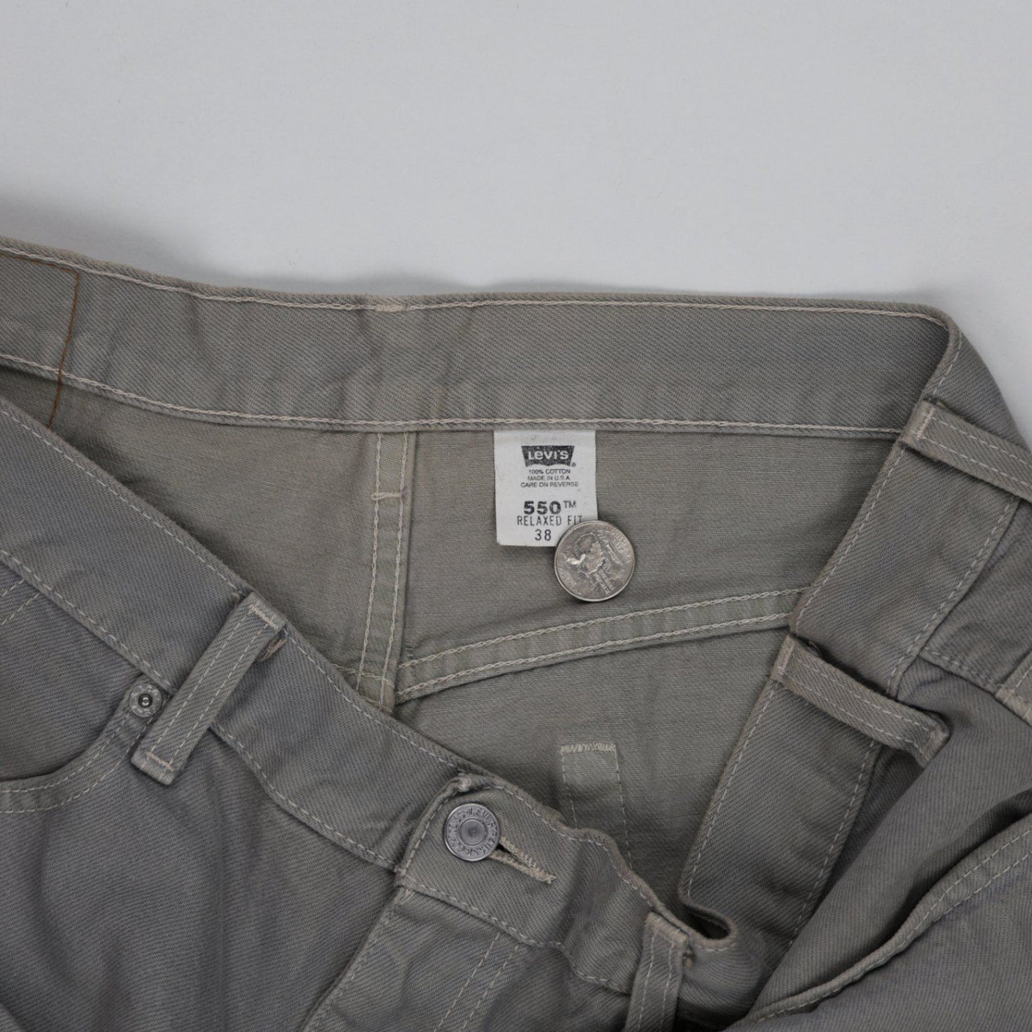 Levi's 550 Relaxed Fit Grey Cotton Shorts Size 38