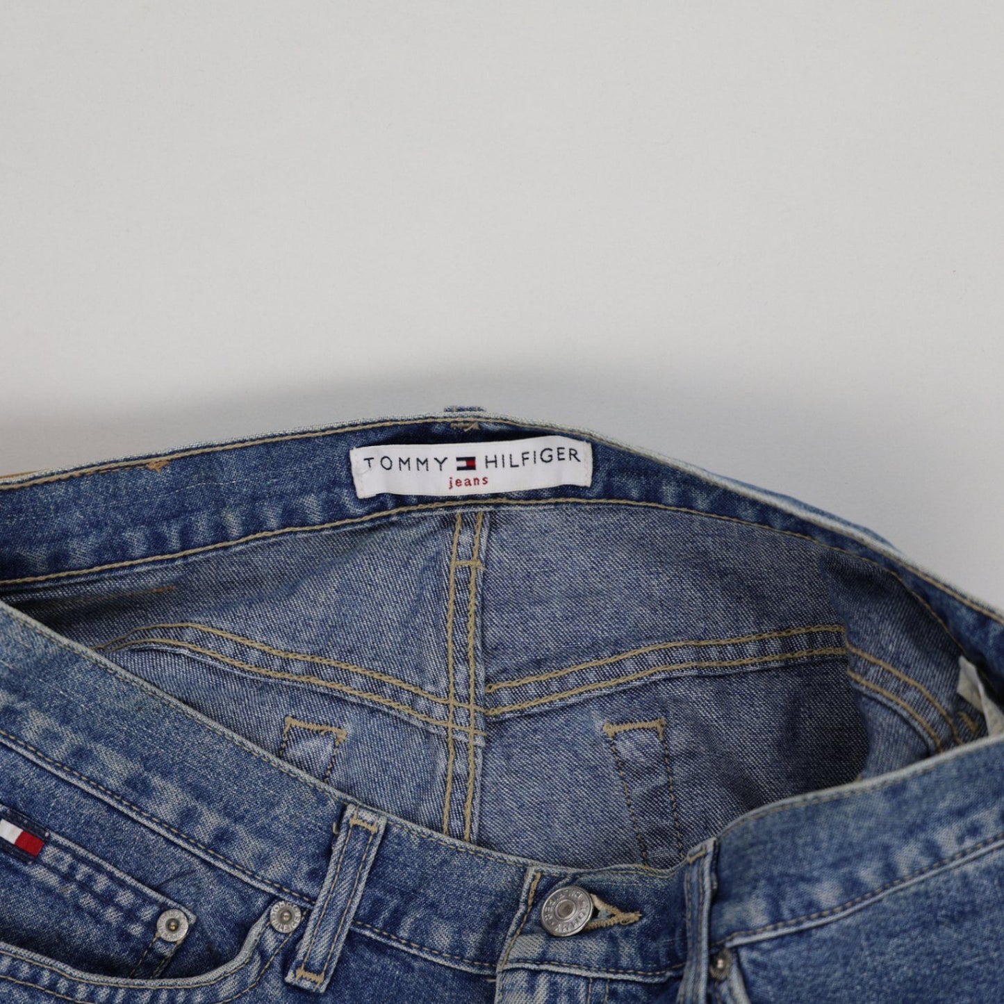 Tommy Hilfiger Vintage Blue Denim Shorts W32 7in Inseam Cotton