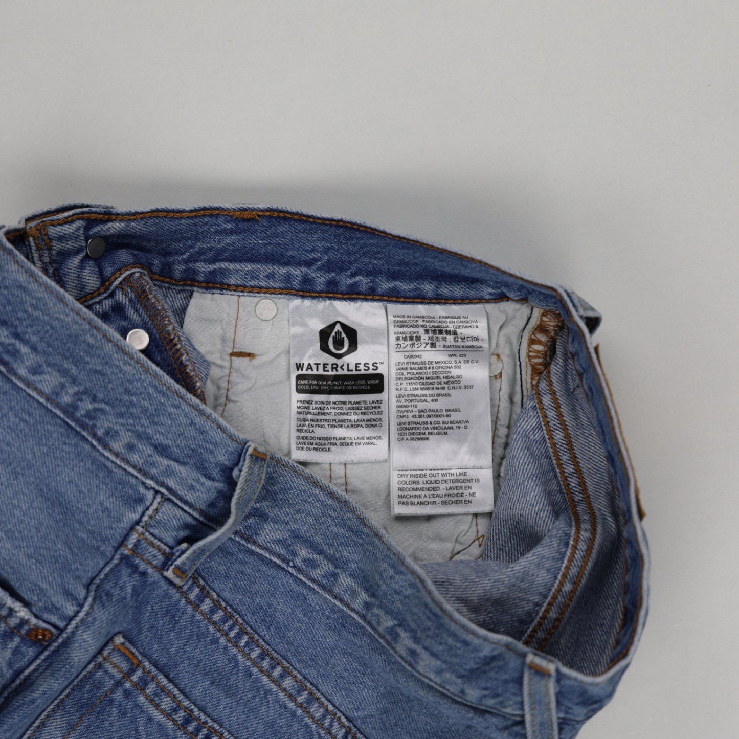 Levi's 501 Women's Blue Distressed Denim Shorts W31 100% Cotton Vintage Style