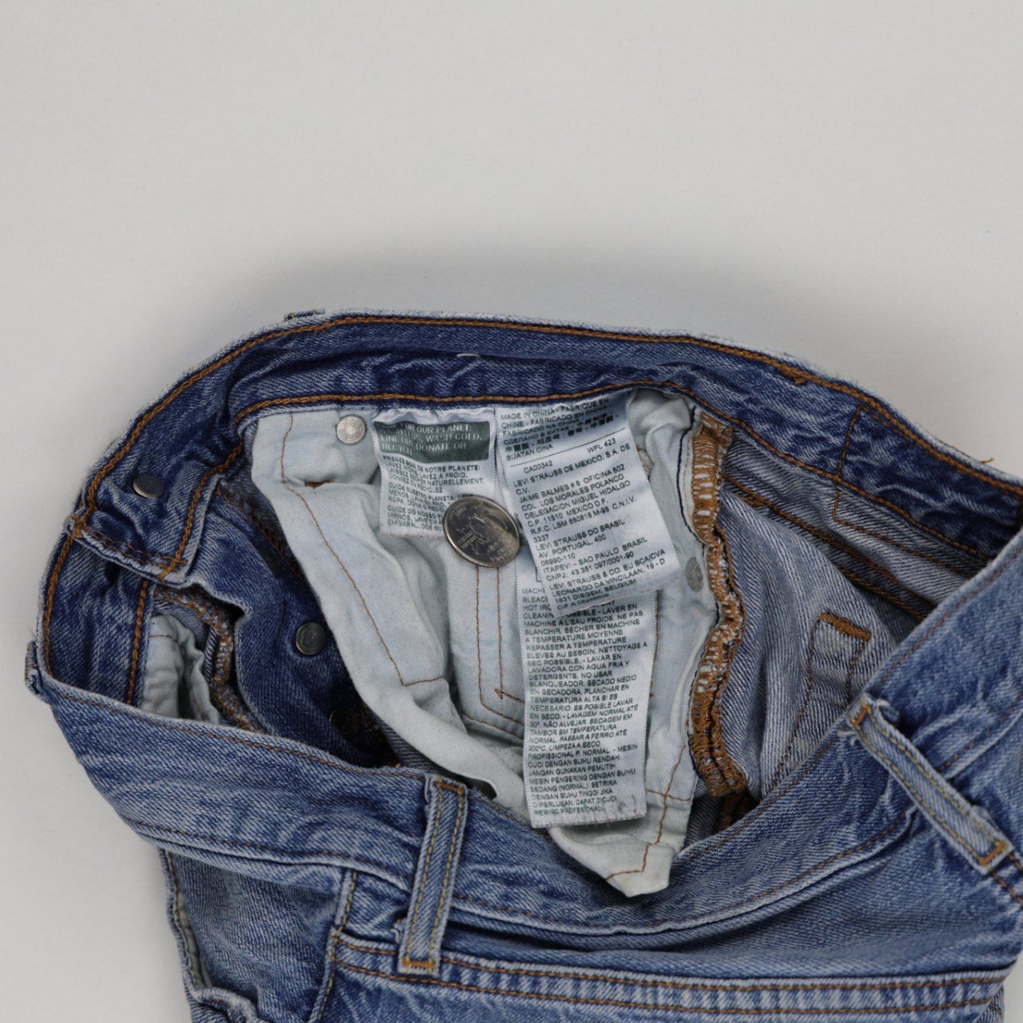 Levi's 501 CT High Rise Distressed Blue Denim Cut Off Shorts Womens W31 Cotton Vintage