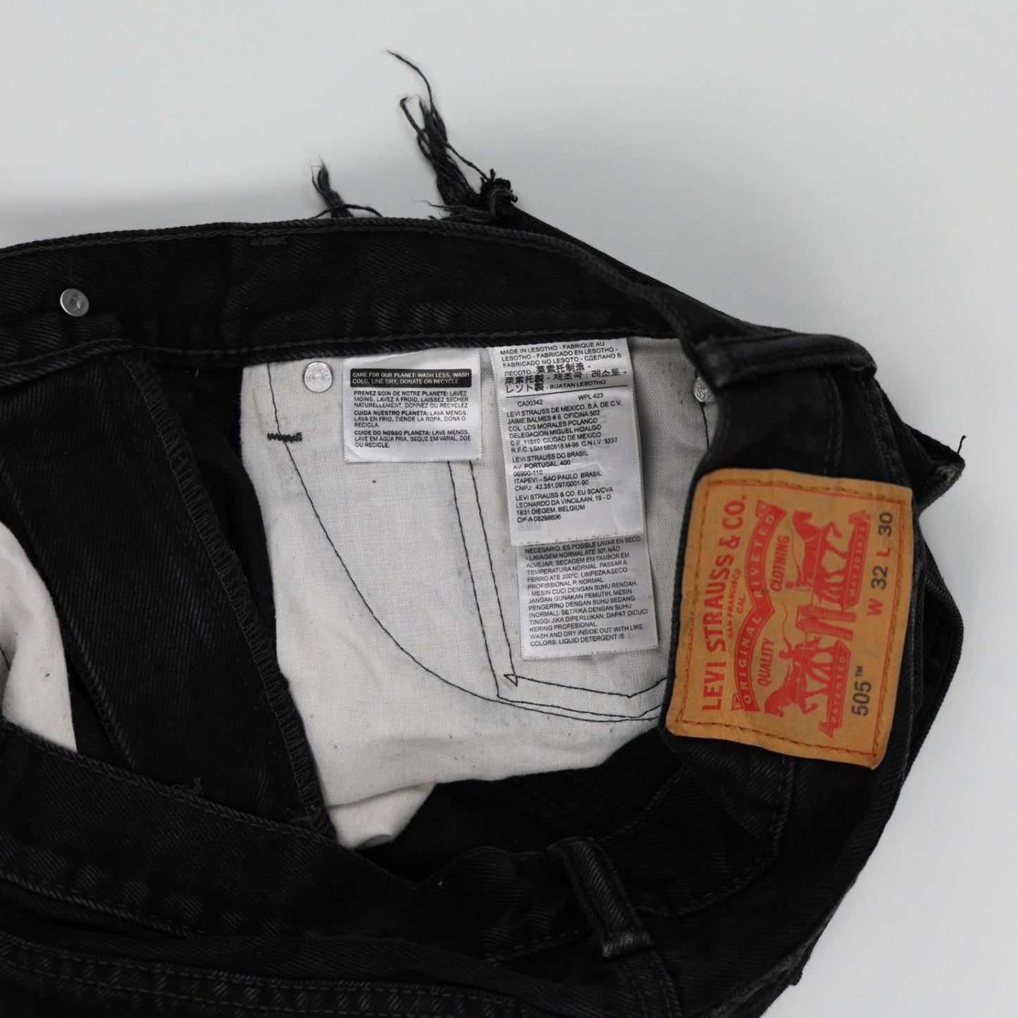 Levi's 505 Black Denim Distressed Cut Off Shorts W32 Cotton Vintage