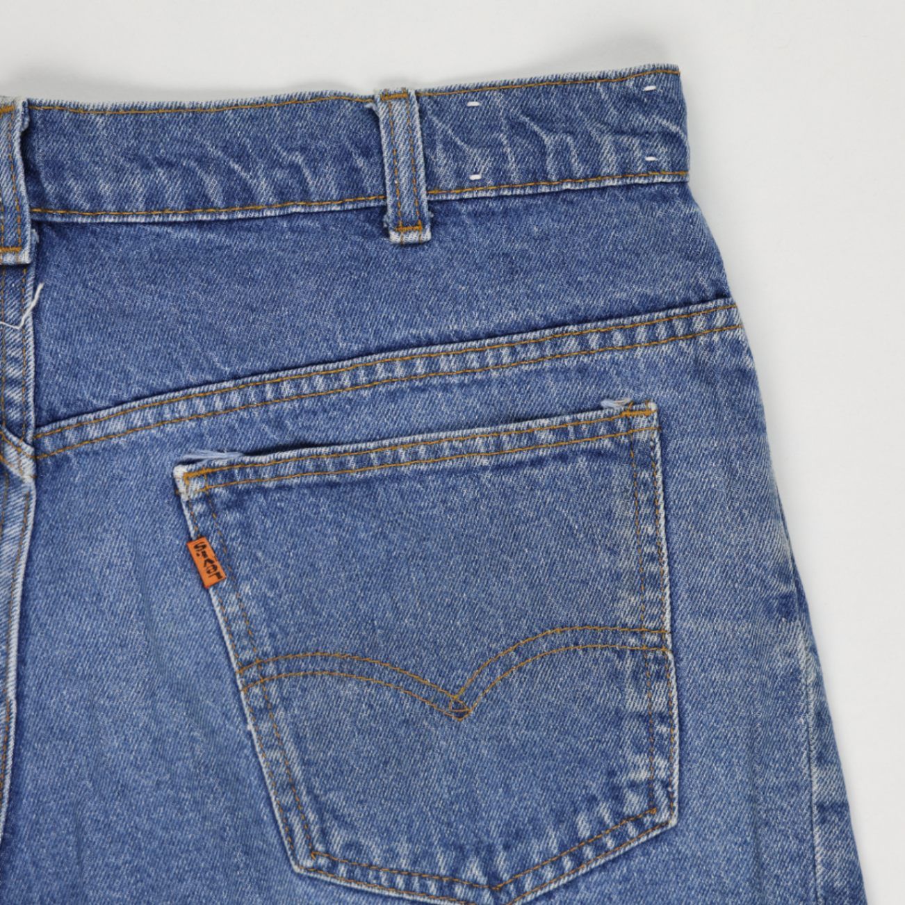 Levi's Vintage Blue Denim High-Waisted Cut-Off Shorts W32 8 Inch Cotton