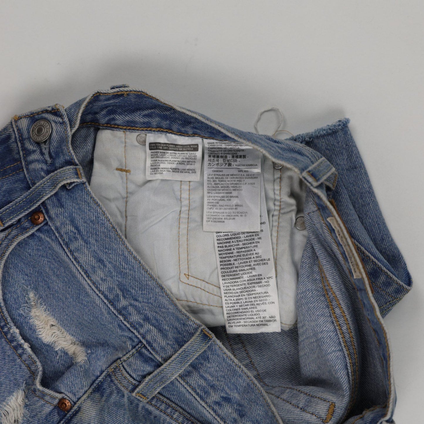 Levi's Women's Vintage Blue Denim Shorts W31 5cm Cotton Distressed