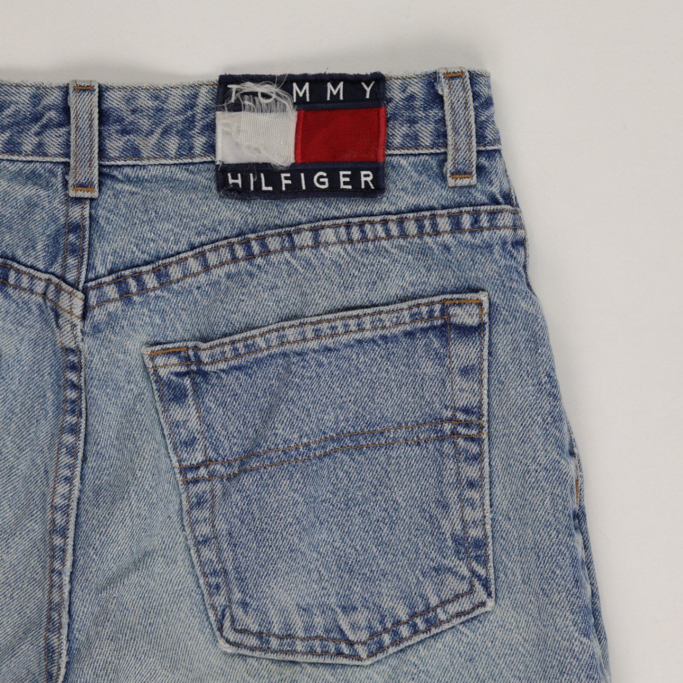 Tommy Hilfiger -