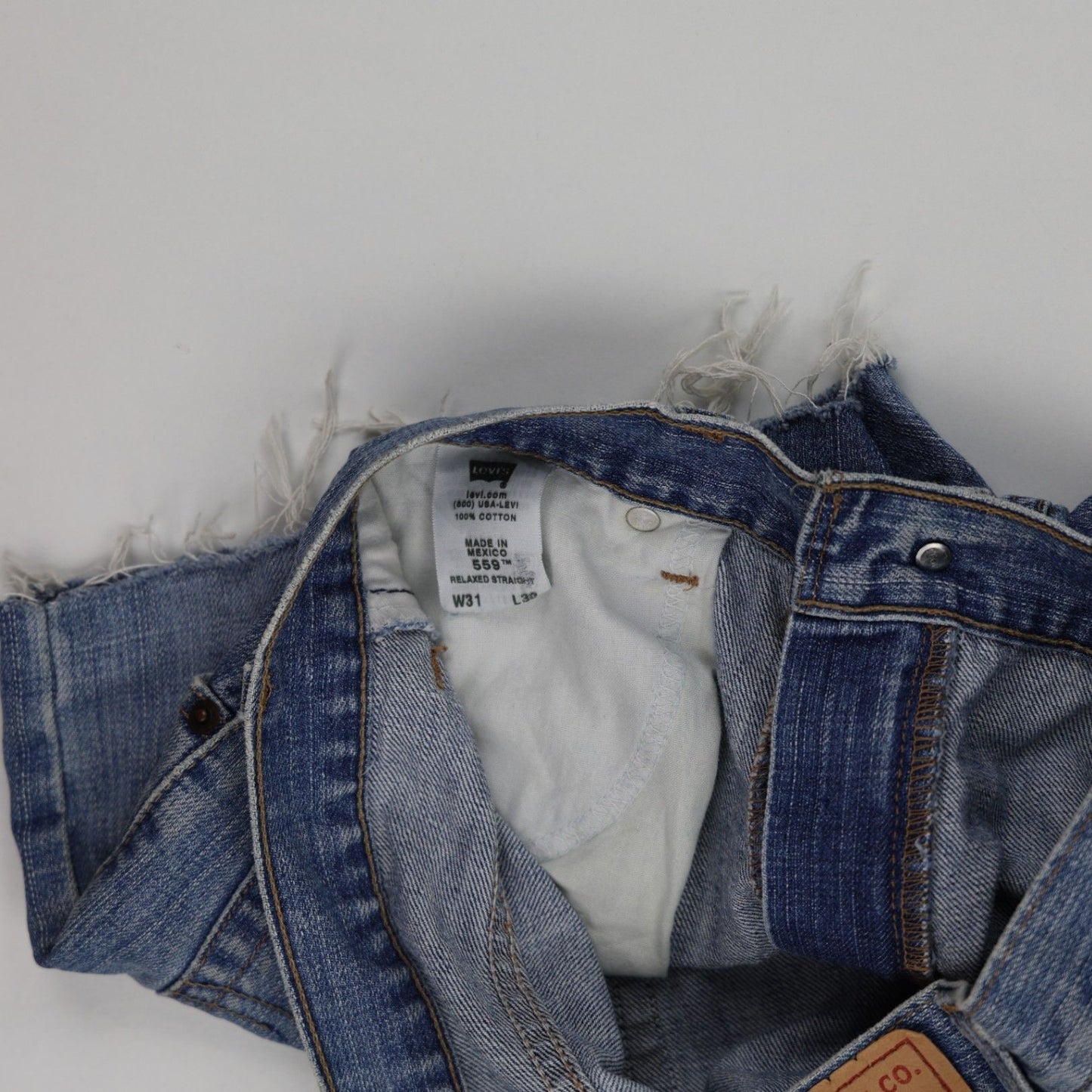 Levi's 559 Relaxed Straight Vintage Denim Cut-Off Shorts Blue W31 100% Cotton