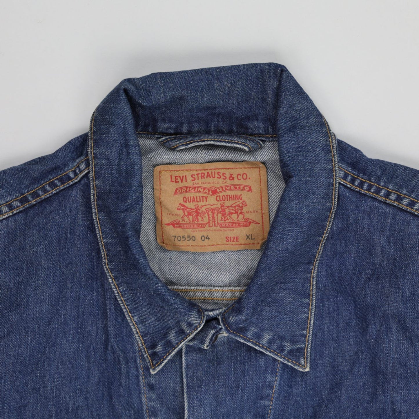 Levi's Vintage 70550 Blue Denim Trucker Jacket Size XL Cotton