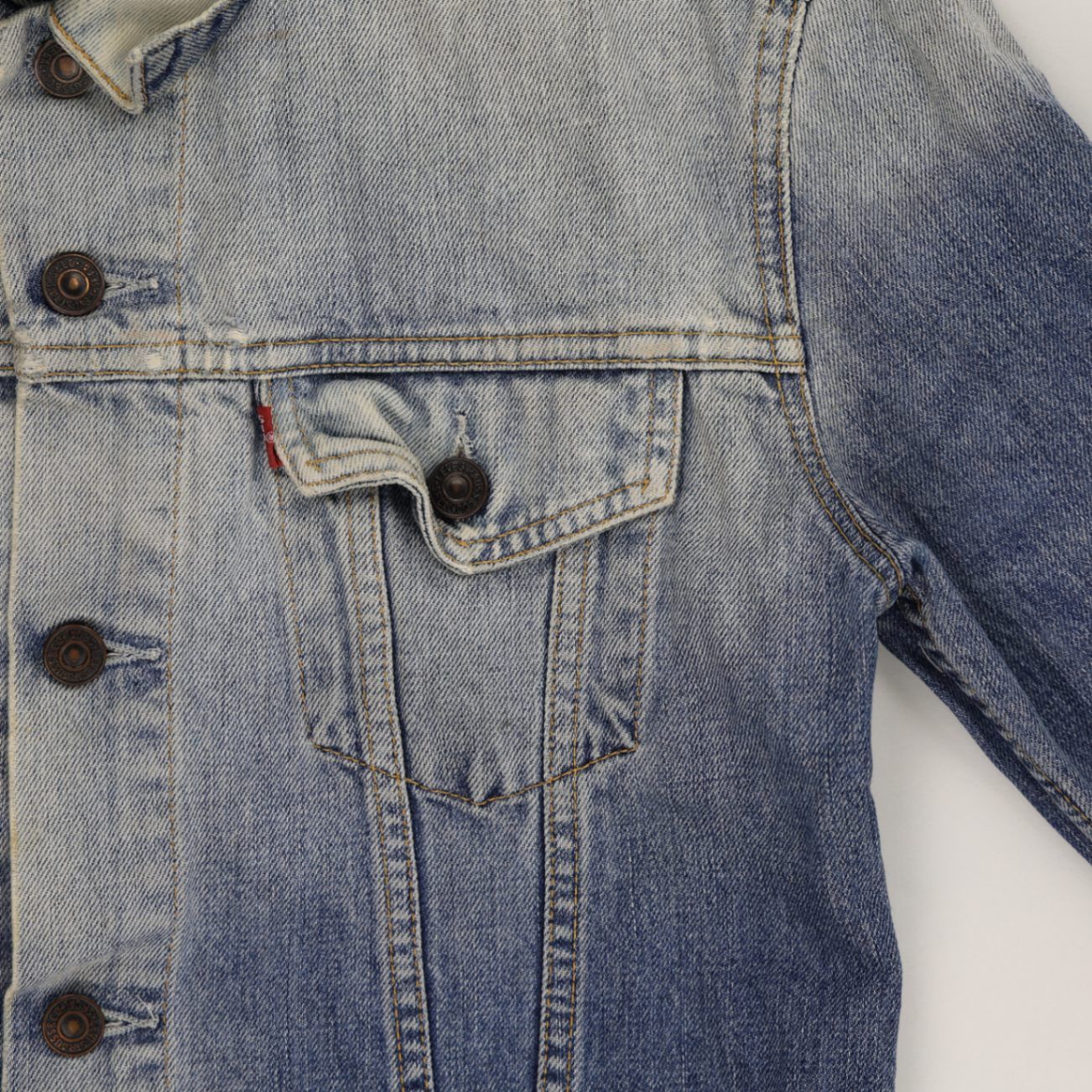 Levi's Vintage Light Blue Denim Trucker Jacket Large 100% Cotton