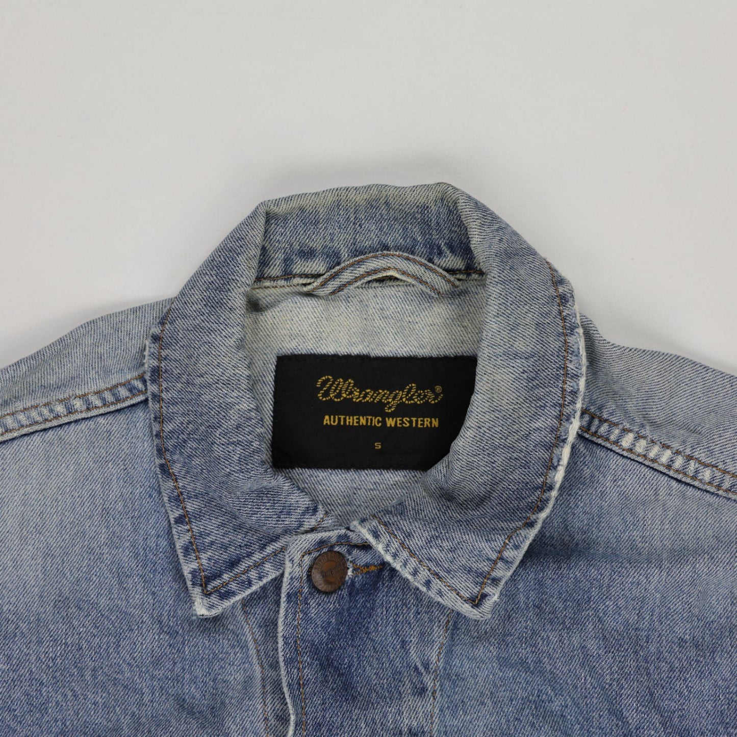 Wrangler Vintage Light Blue Denim Jacket Small 100% Cotton Collared