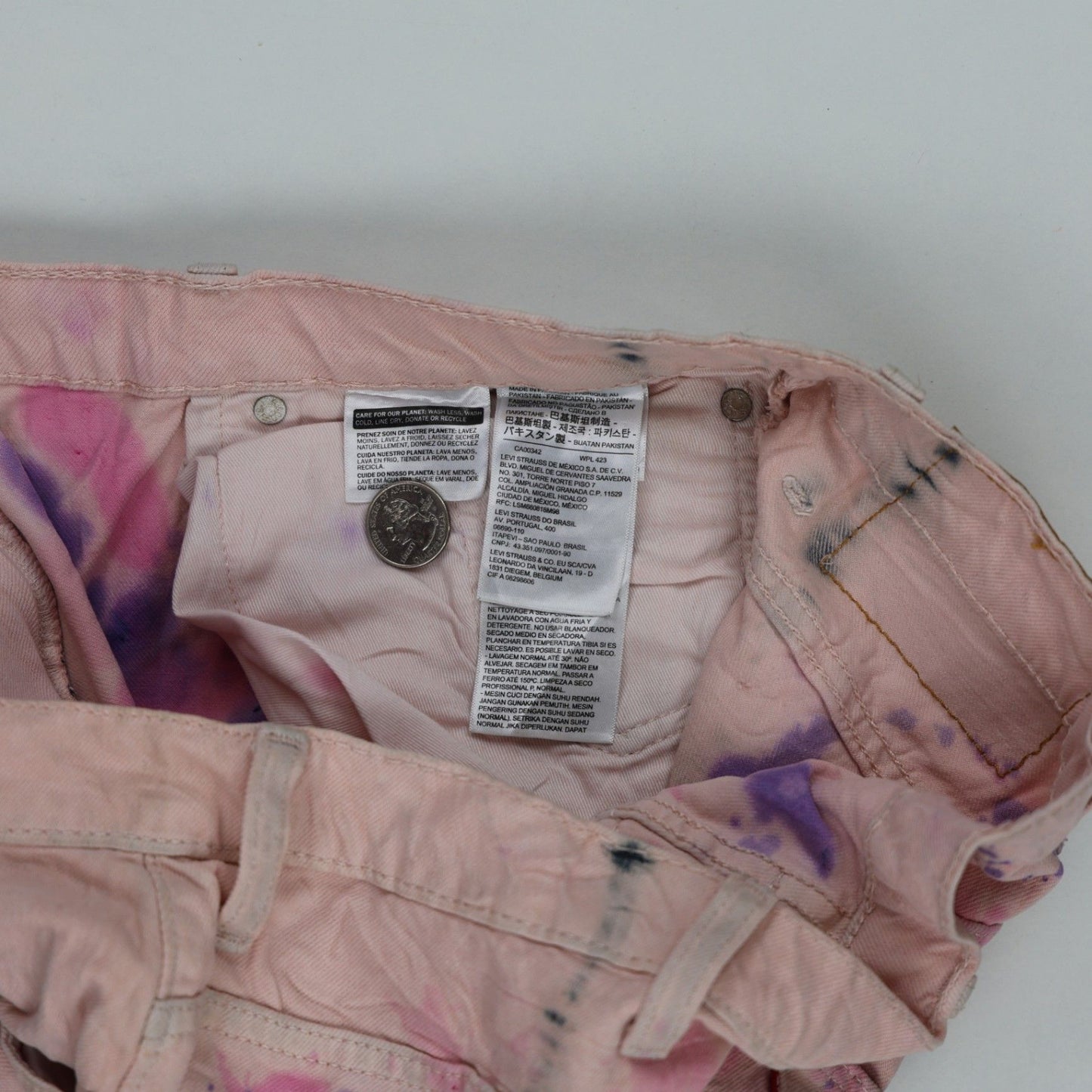 Levi's 569 Tie Dye Denim Shorts Pink W38 Cotton Vintage