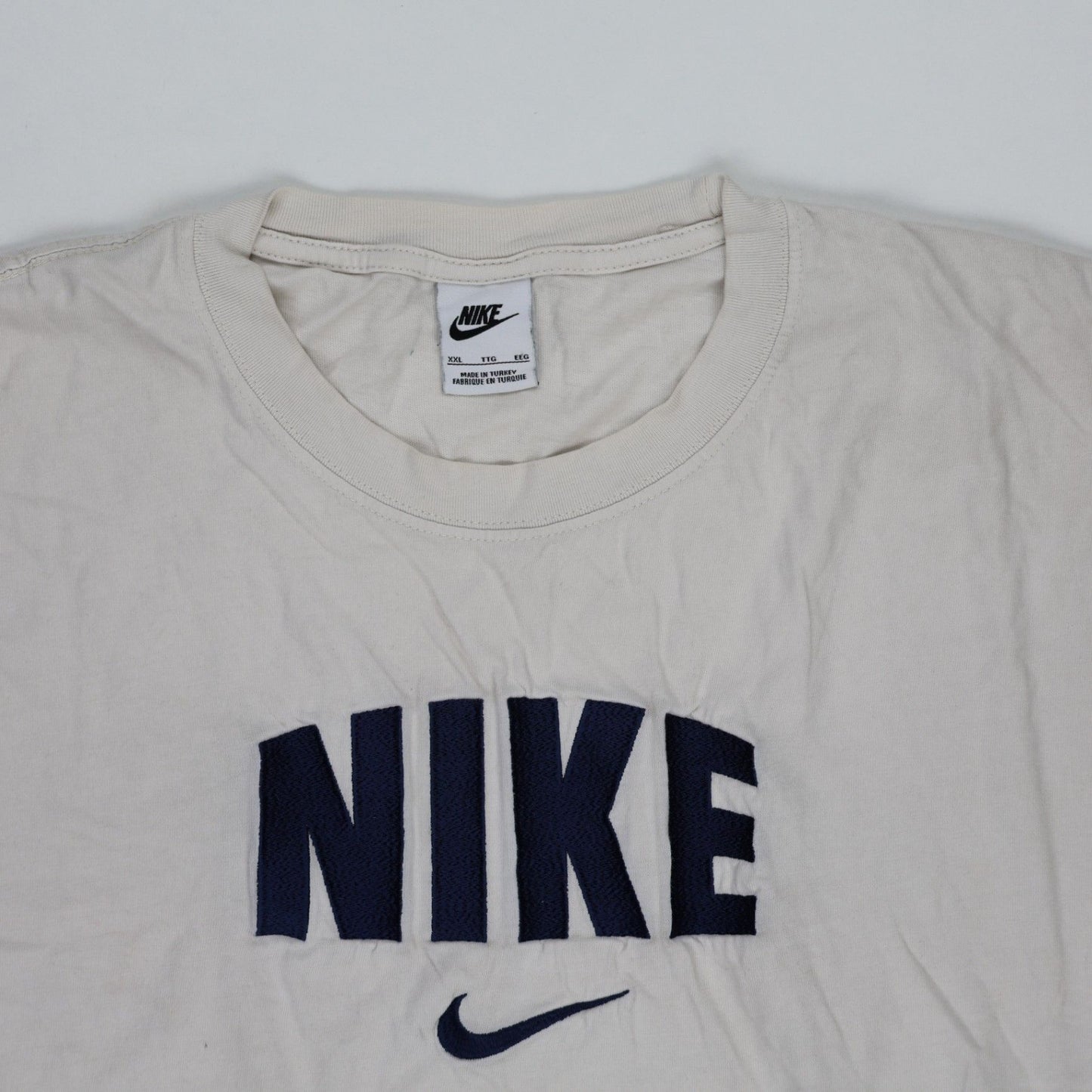 Nike Collegiate Logo T-Shirt White XXL 100% Cotton Vintage Crew Neck Men's