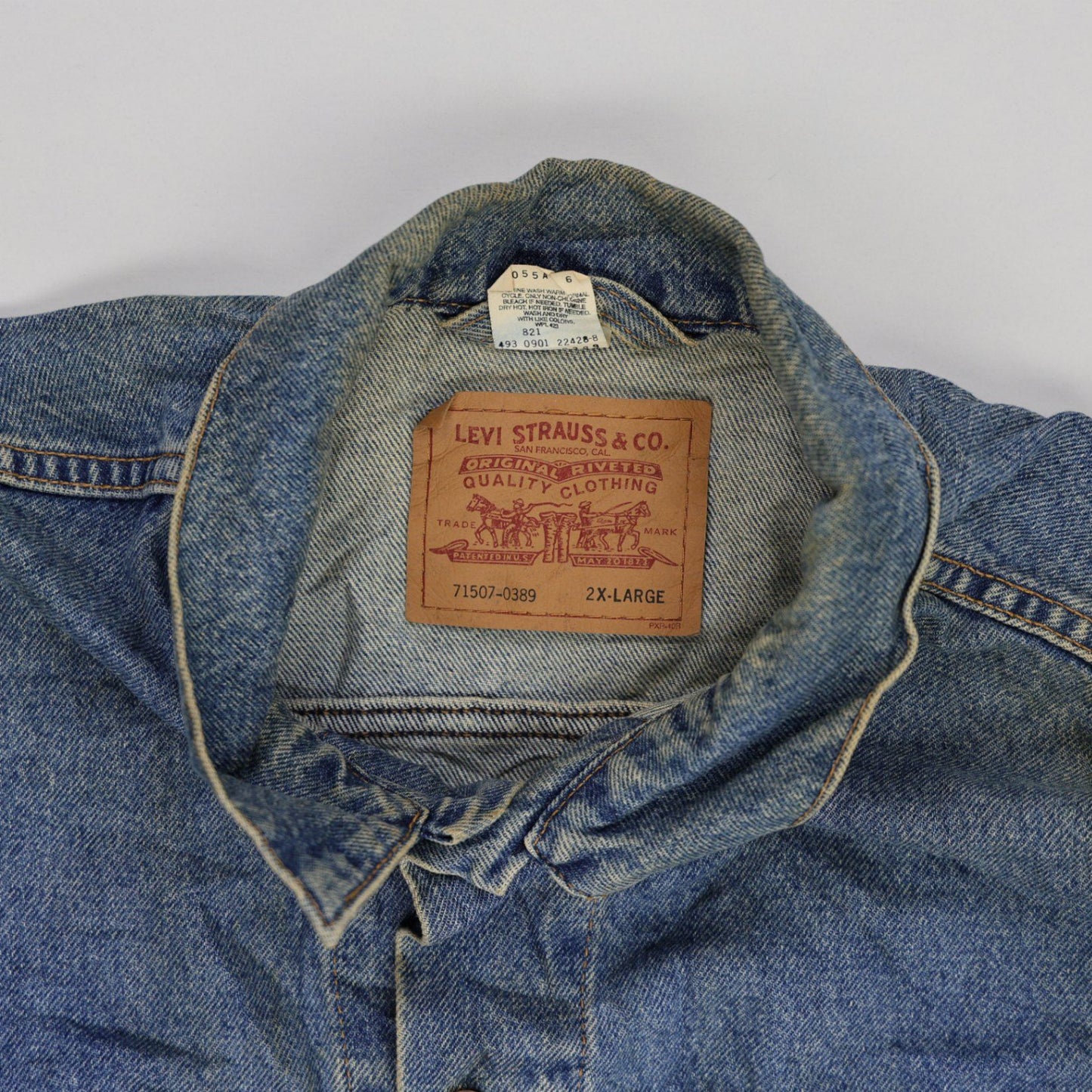 Levi's Vintage Denim Jacket 2XL Blue Cotton Denim Collared