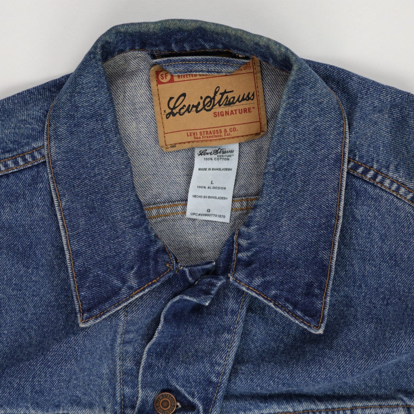 Levi's Strauss Signature Vintage Blue Denim Jacket Large 100% Cotton Collared