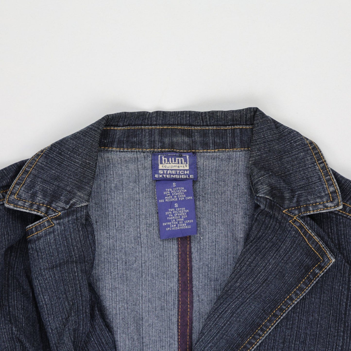 B.U.M. Equipment Women's Vintage Blue Denim Blazer Jacket Size Small 70% Cotton 28% Polyester 2% Spandex Notched Collar