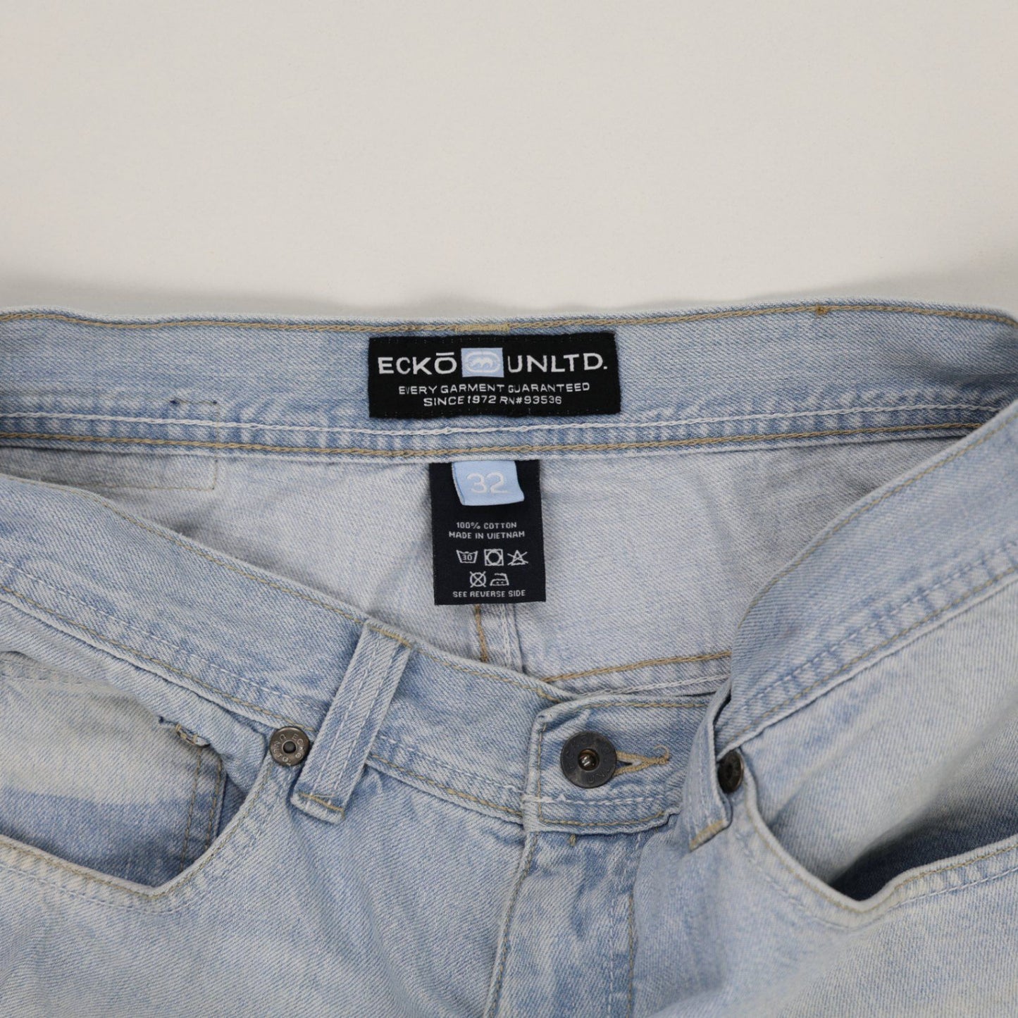 Ecko Unltd Light Blue Denim Shorts 32 in 100 Cotton Vintage Style