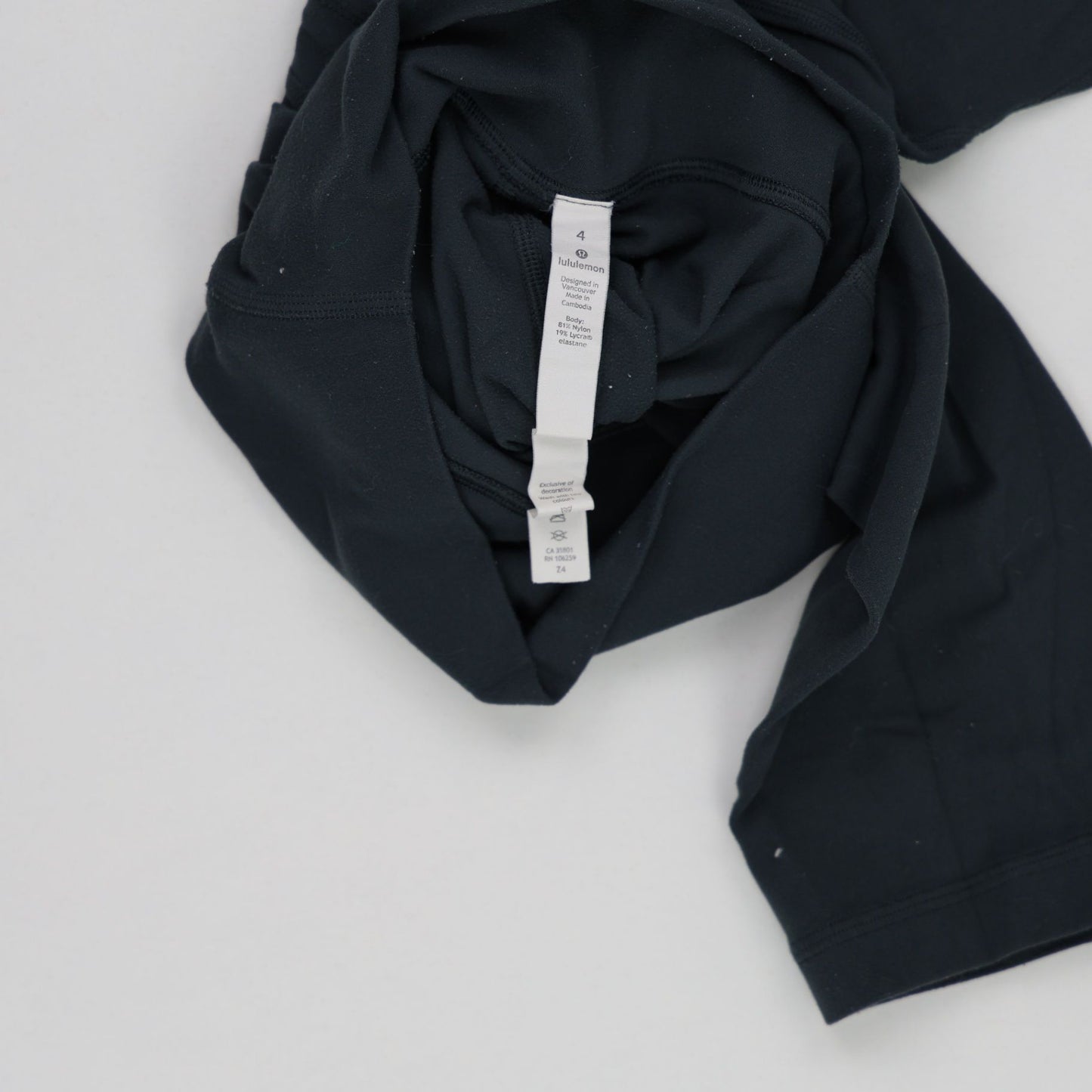 Lululemon Wunder Under High-Rise Leggings Black Size 4 28 Inch Inseam 81 Percent Nylon 19 Percent Lycra Elastane