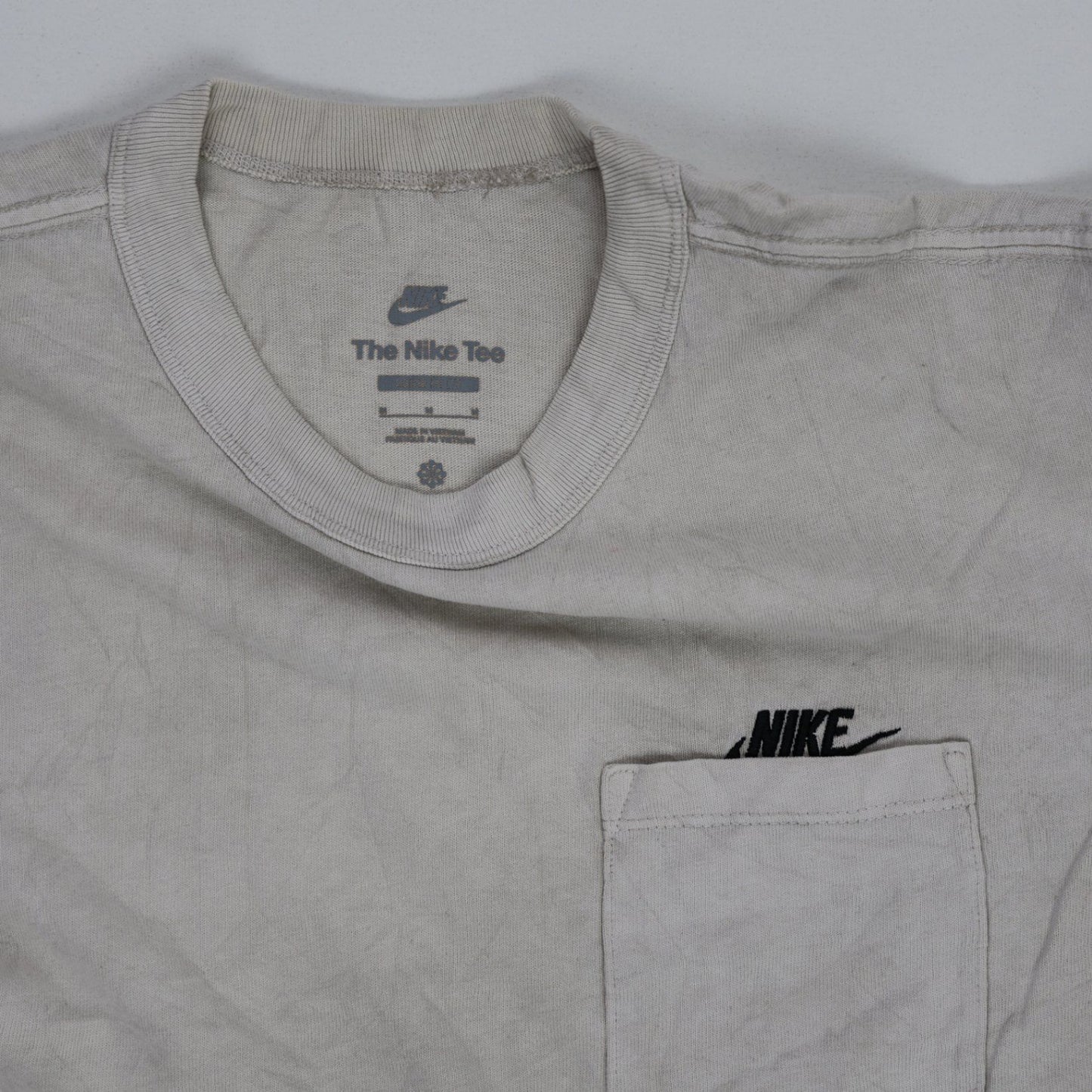 Nike Men's Grey Long Sleeve Pocket T-Shirt Size Large 100% Cotton Casual Crew Neck
