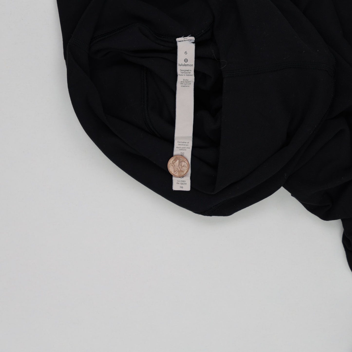 Lululemon High Rise Black Leggings Size 6 Nylon Blend Activewear