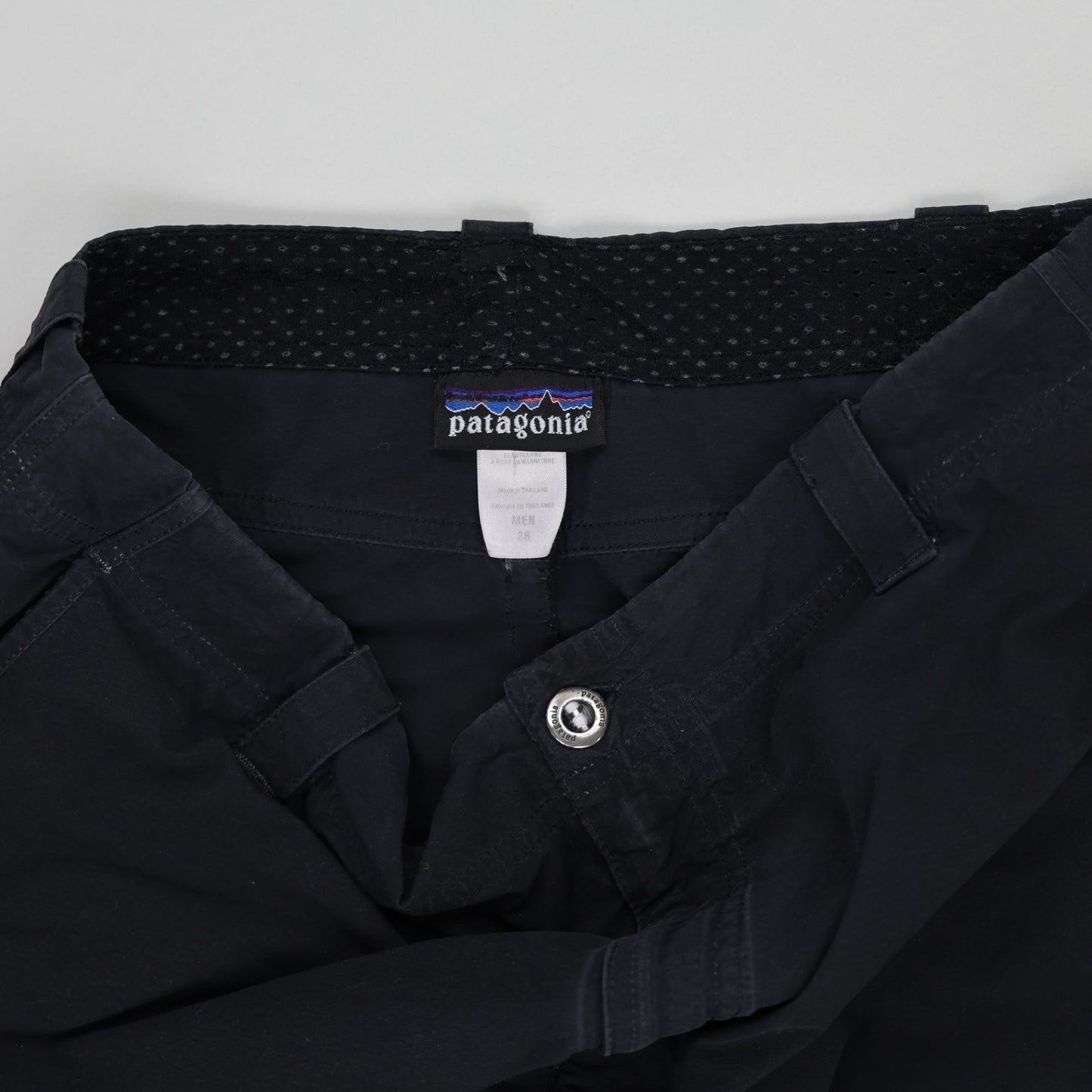 Patagonia Men's Black Nylon Outdoor Trousers Size 36 Inseam 32