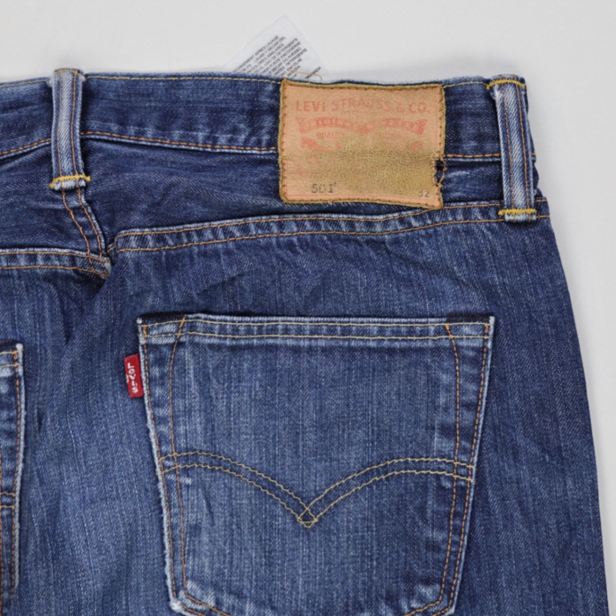 Levi's 501 Original Fit Straight Leg Jeans, Size 32, Classic Blue Denim, Iconic Style, Durable Cotton, Men's Trousers, Timeless Fashion