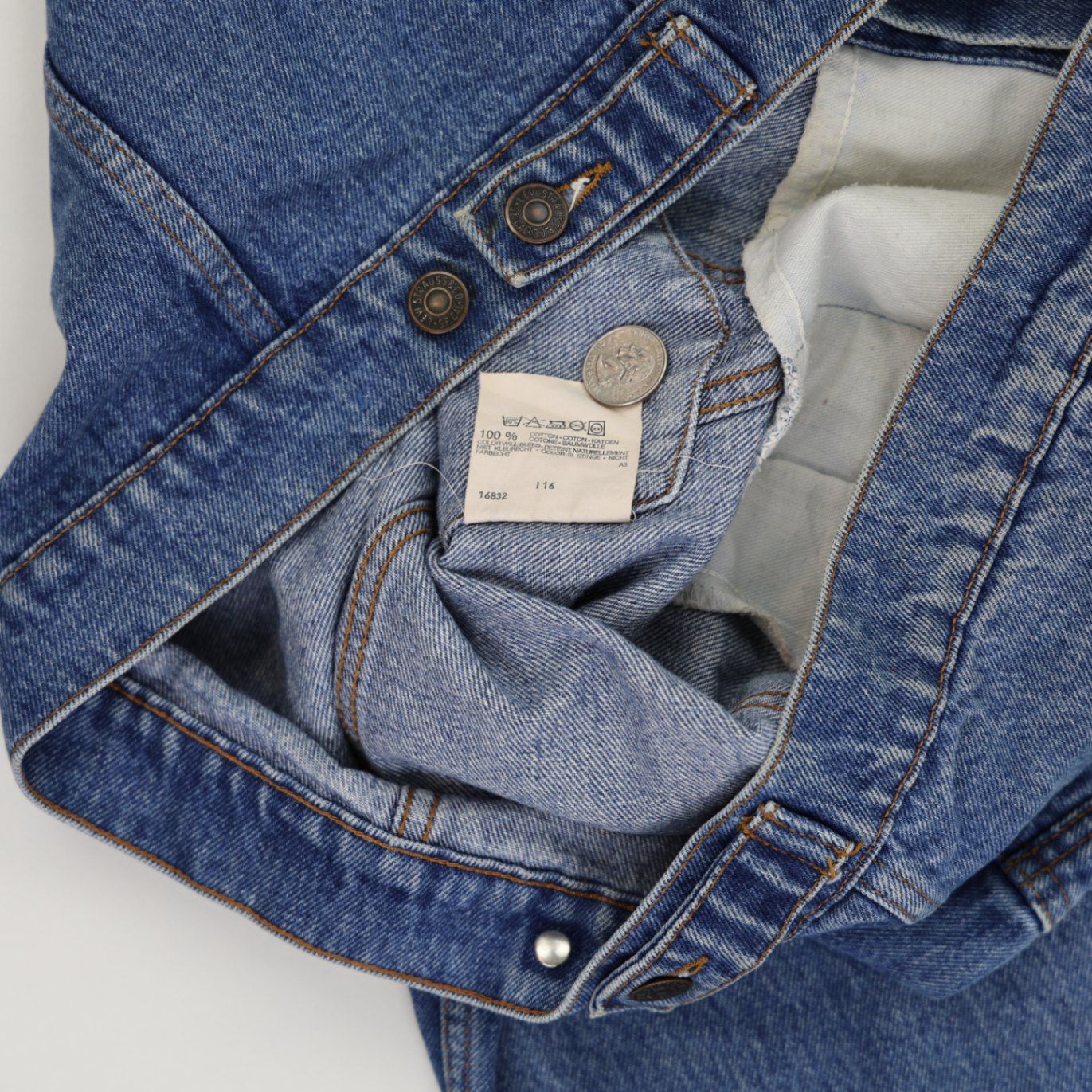 Levi's Vintage Blue Denim Trucker Jacket Size 38 Medium Cotton