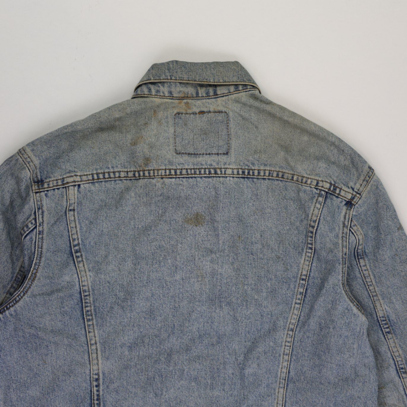 Levi Strauss & Co Vintage Light Blue Denim Trucker Jacket Large 100% Cotton