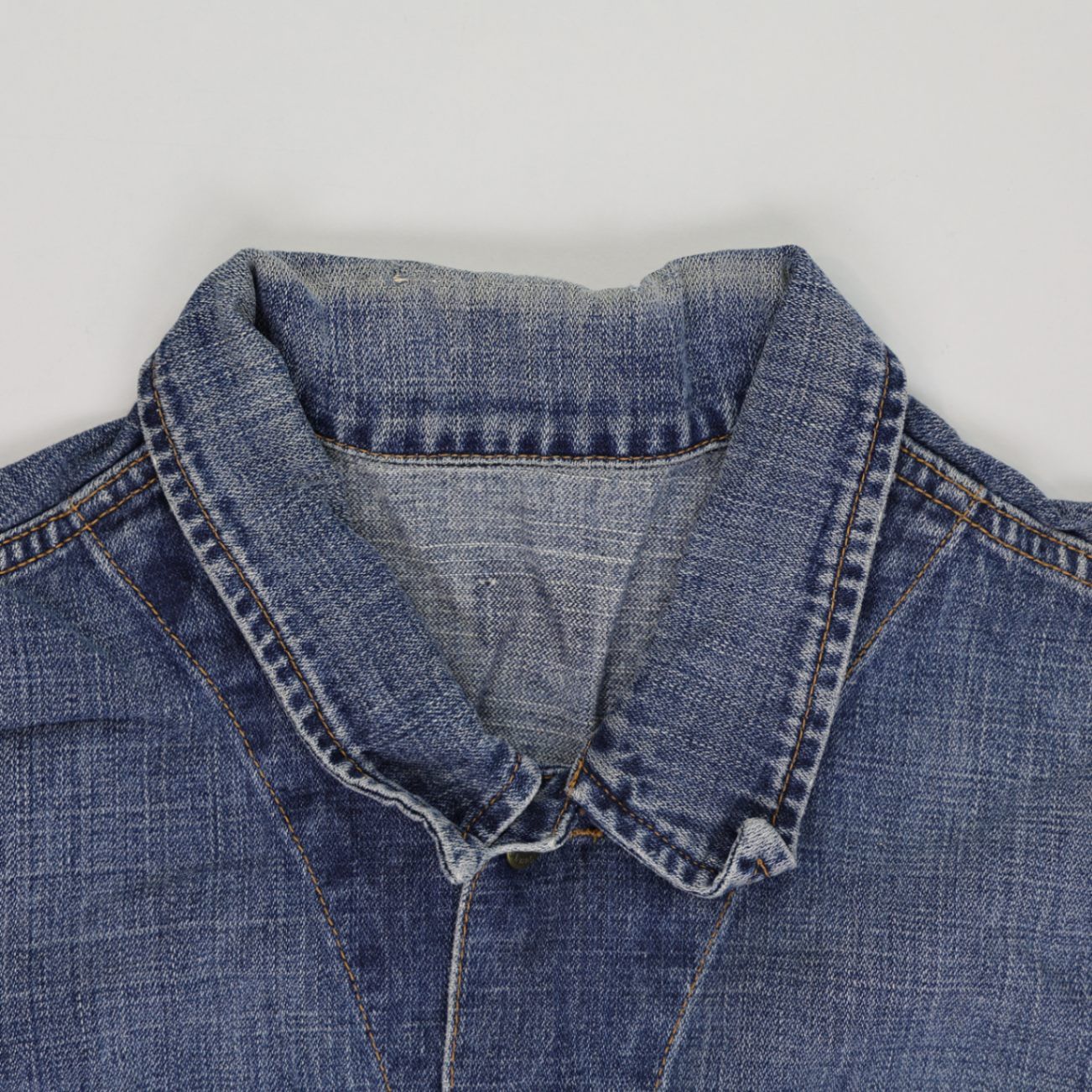 Levi's Vintage Blue Denim Trucker Jacket Size Large Cotton