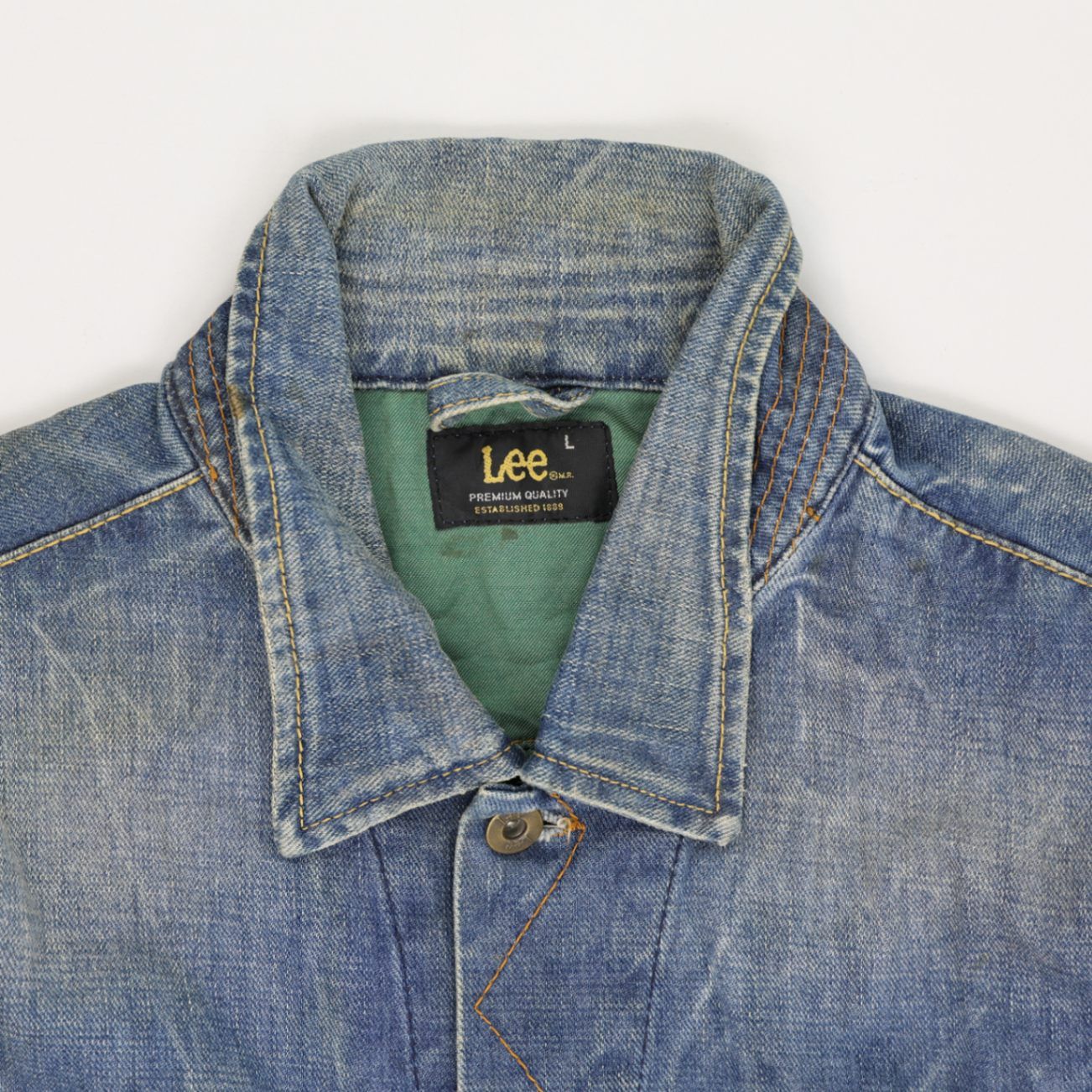 Lee Vintage Blue Denim Jacket Size Large 100 Percent Cotton Collared Western Style
