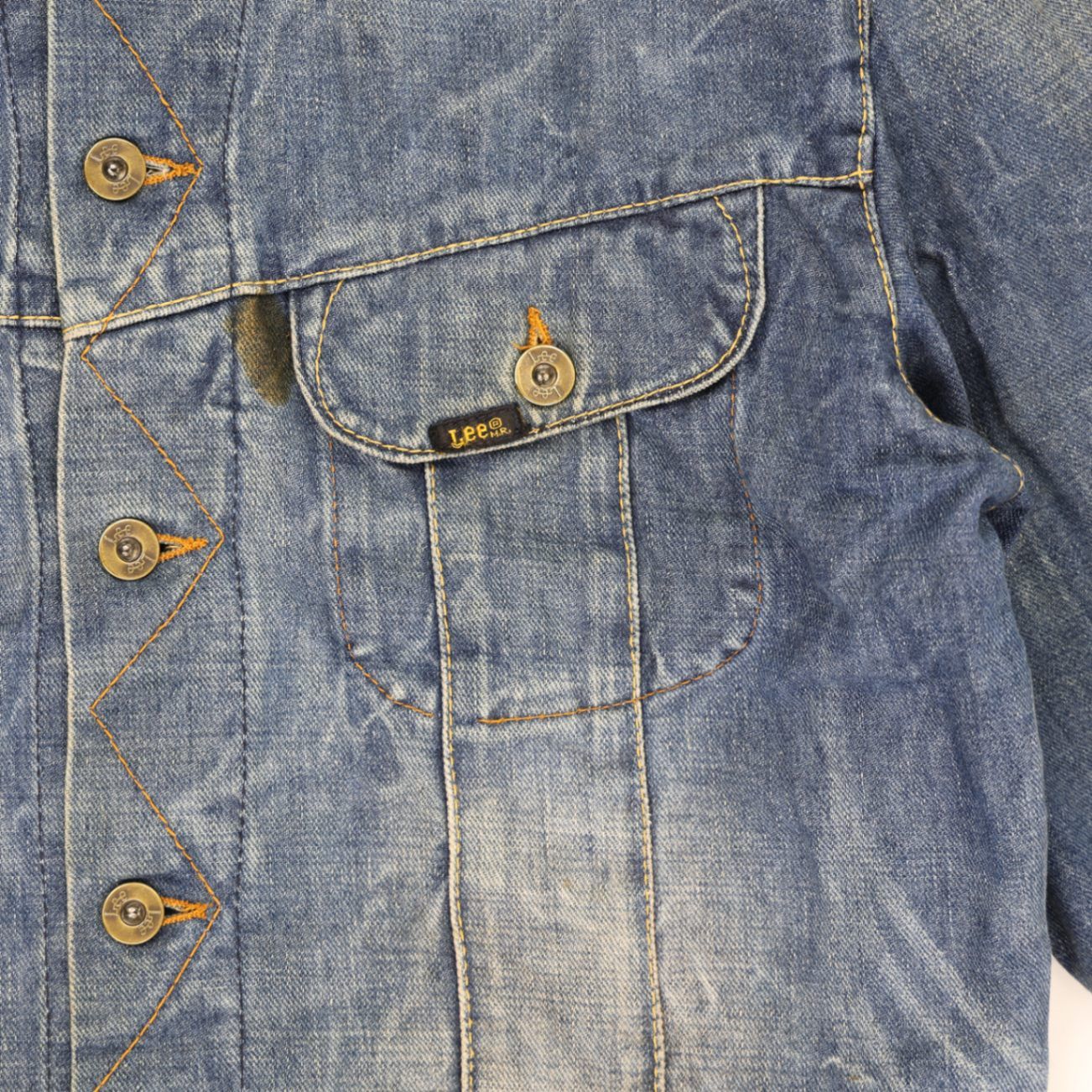 Lee Vintage Blue Denim Jacket Size Large 100 Percent Cotton Collared Western Style