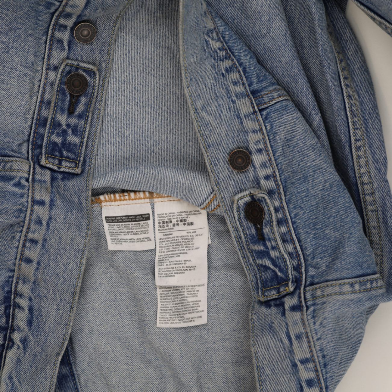 Levi's Vintage Light Blue Denim Trucker Jacket XXL Cotton