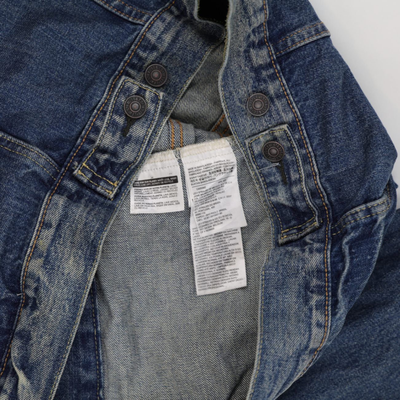 Levi's Vintage Blue Denim Trucker Jacket XL Cotton Collared