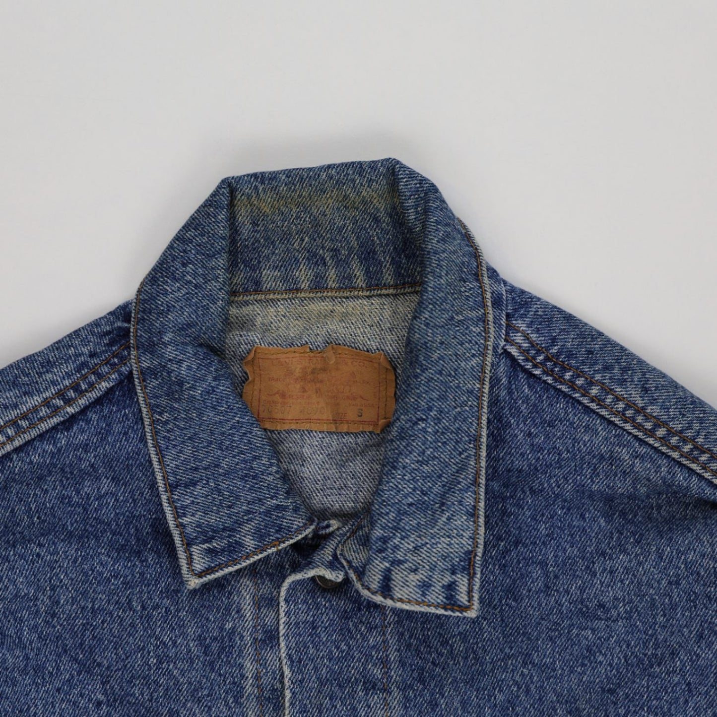 Levi's Vintage Blue Denim Trucker Jacket Men Large Cotton Collared