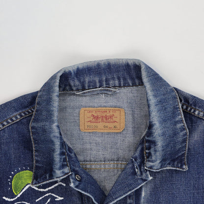 Levi's Vintage XL Custom Embroidered Blue Denim Jacket Cotton Denim Collared