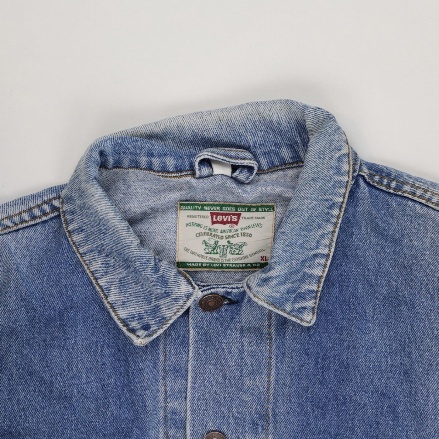 Levi's Vintage Denim Trucker Jacket Blue XL Unisex