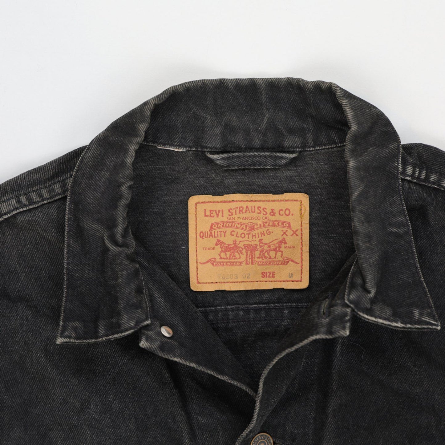 Levi's Vintage Black Denim Jacket Men Medium 100 Percent Cotton Collared