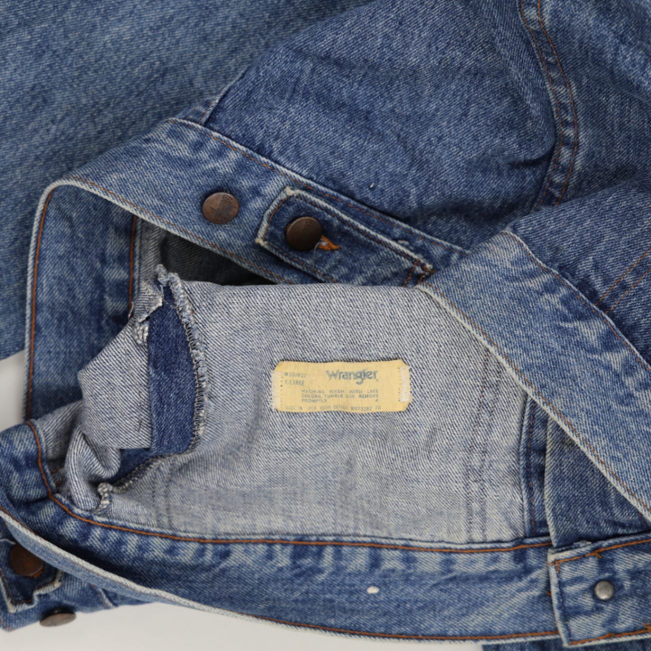 Wrangler Vintage Blue Denim Trucker Jacket Large Cotton for Men