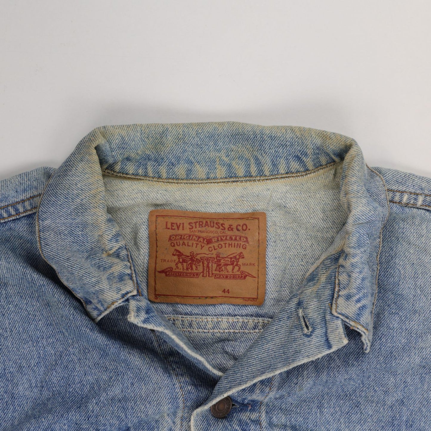 Levi's Vintage Denim Trucker Jacket Blue Size 44 Large Cotton