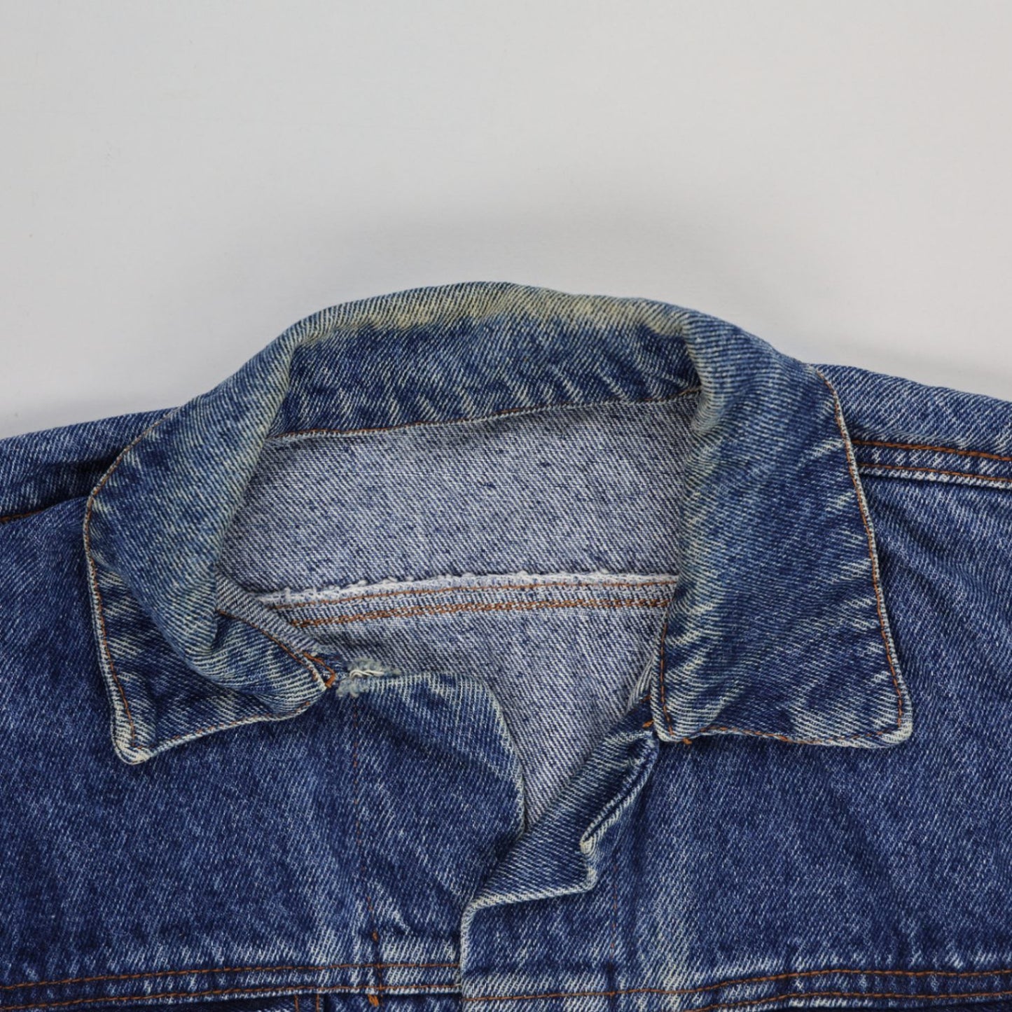 Levi's Vintage Blue Denim Trucker Jacket Size Large Cotton