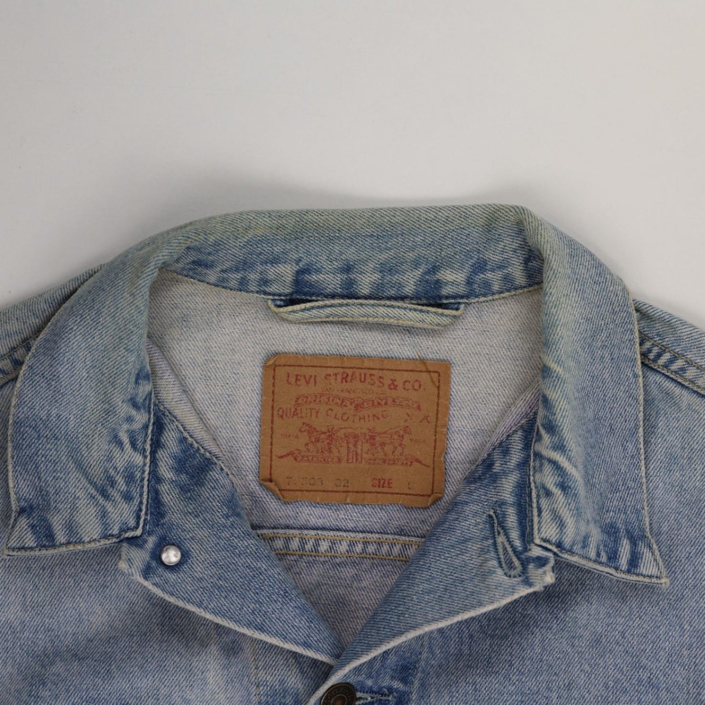 Levi's Vintage Light Blue Denim Trucker Jacket Size L 100% Cotton