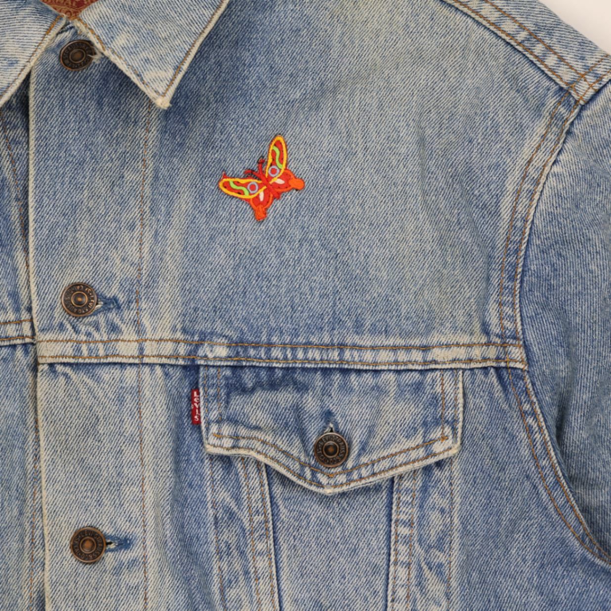 Levi's Vintage Blue Denim Trucker Jacket Large Cotton with Butterfly Embroidery and Hand-Painted Statement Patch