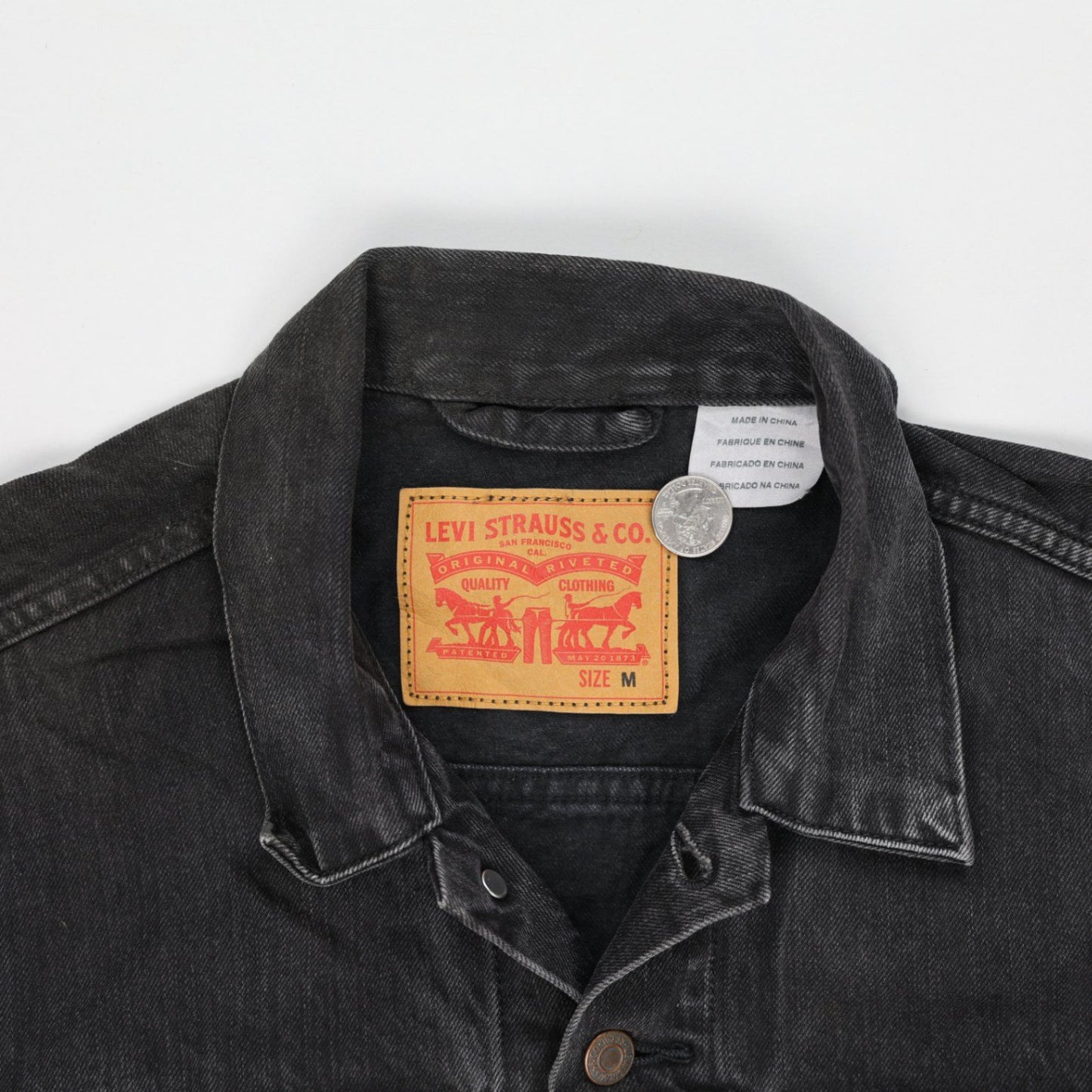 Levi's Black Denim Trucker Jacket Men's Size M Vintage Cotton
