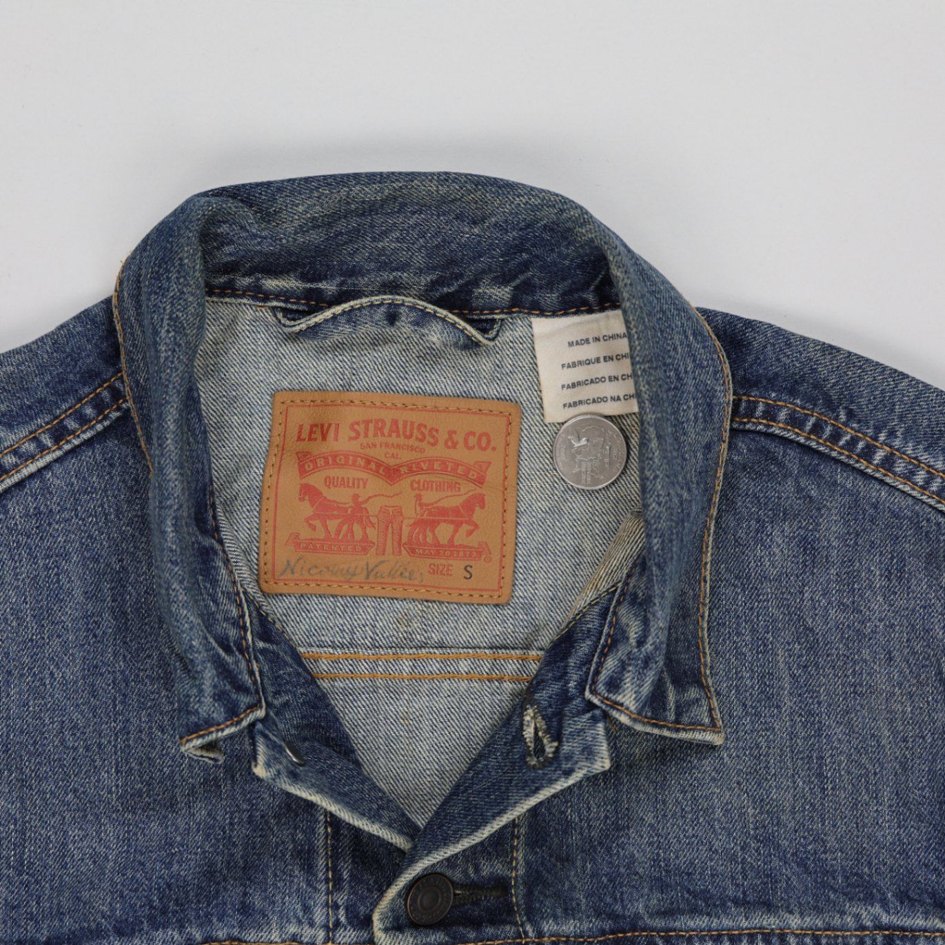 Levi's Strauss & Co Men's Denim Trucker Jacket Blue Small Cotton