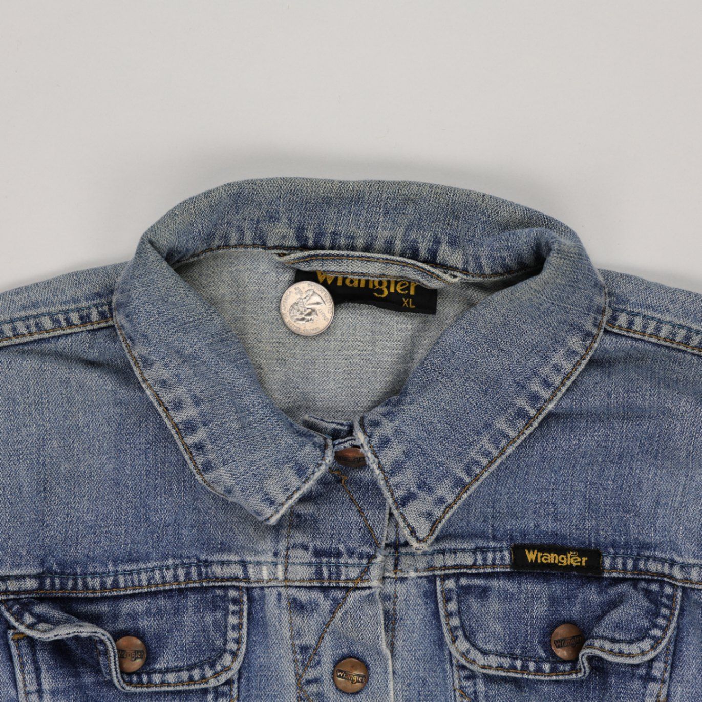 Wrangler Vintage Blue Denim Trucker Jacket XL 100% Cotton Collared