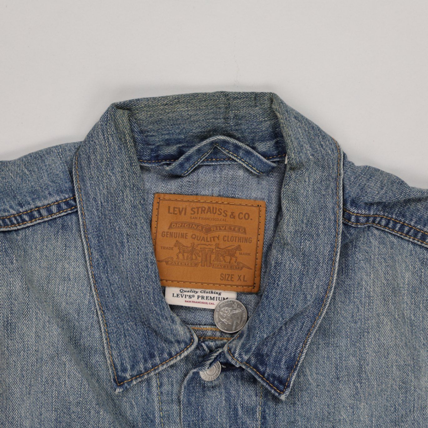 Levi's Vintage Blue Trucker Jacket XL Cotton Collared
