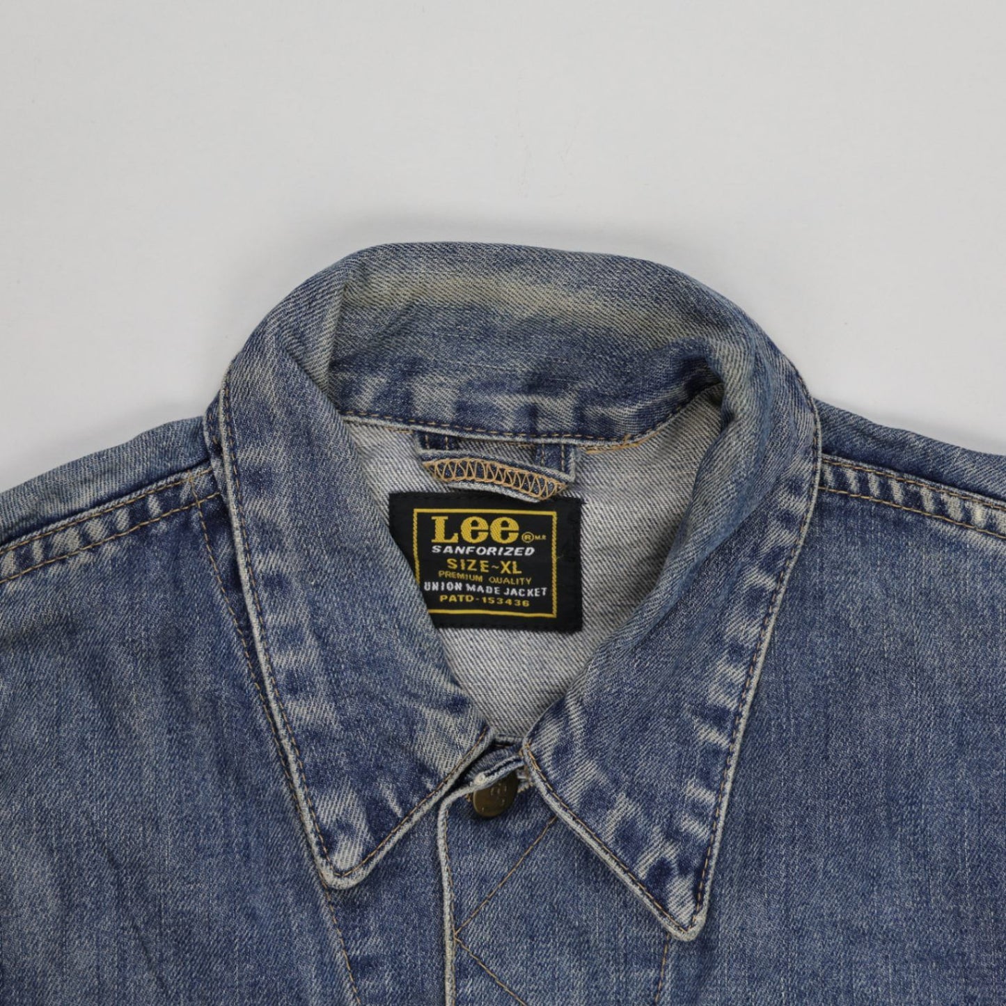 Lee Vintage Blue Denim Jacket XL 100 Percent Cotton Collared