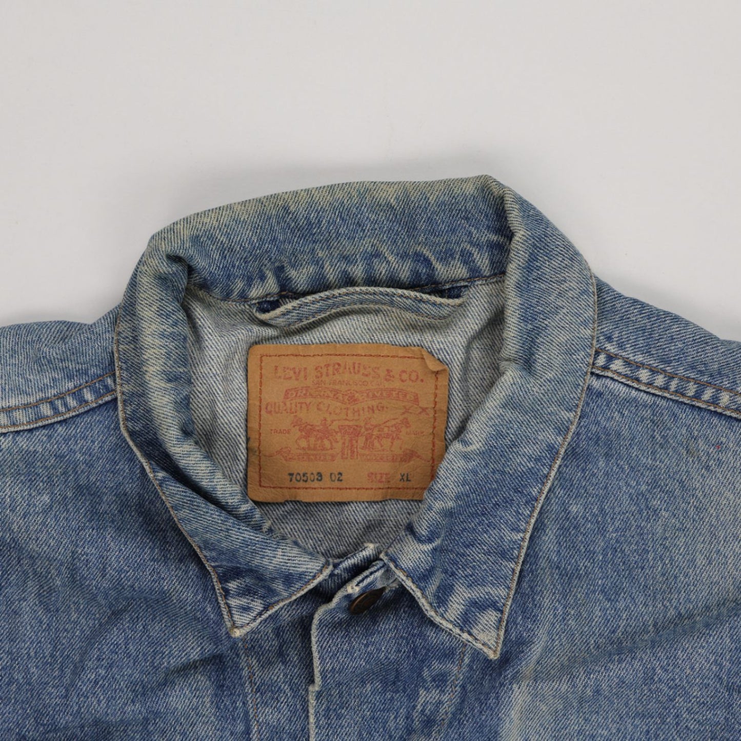 Levi's Vintage 70503 XL Blue Denim Jacket 100 Percent Cotton Unisex Collared Style