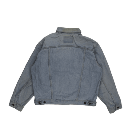 Levi's Vintage Light Blue Denim Trucker Jacket Men's Size M 100% Cotton Classic Fit Collared