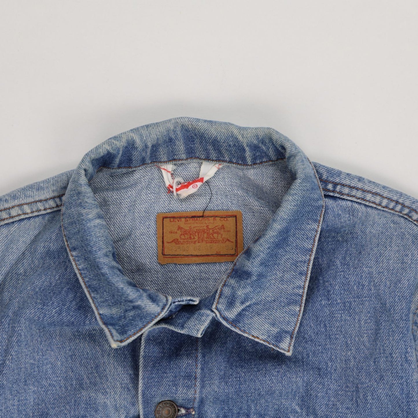 Levi's Vintage Light Blue Denim Trucker Jacket Men's Medium 100% Cotton